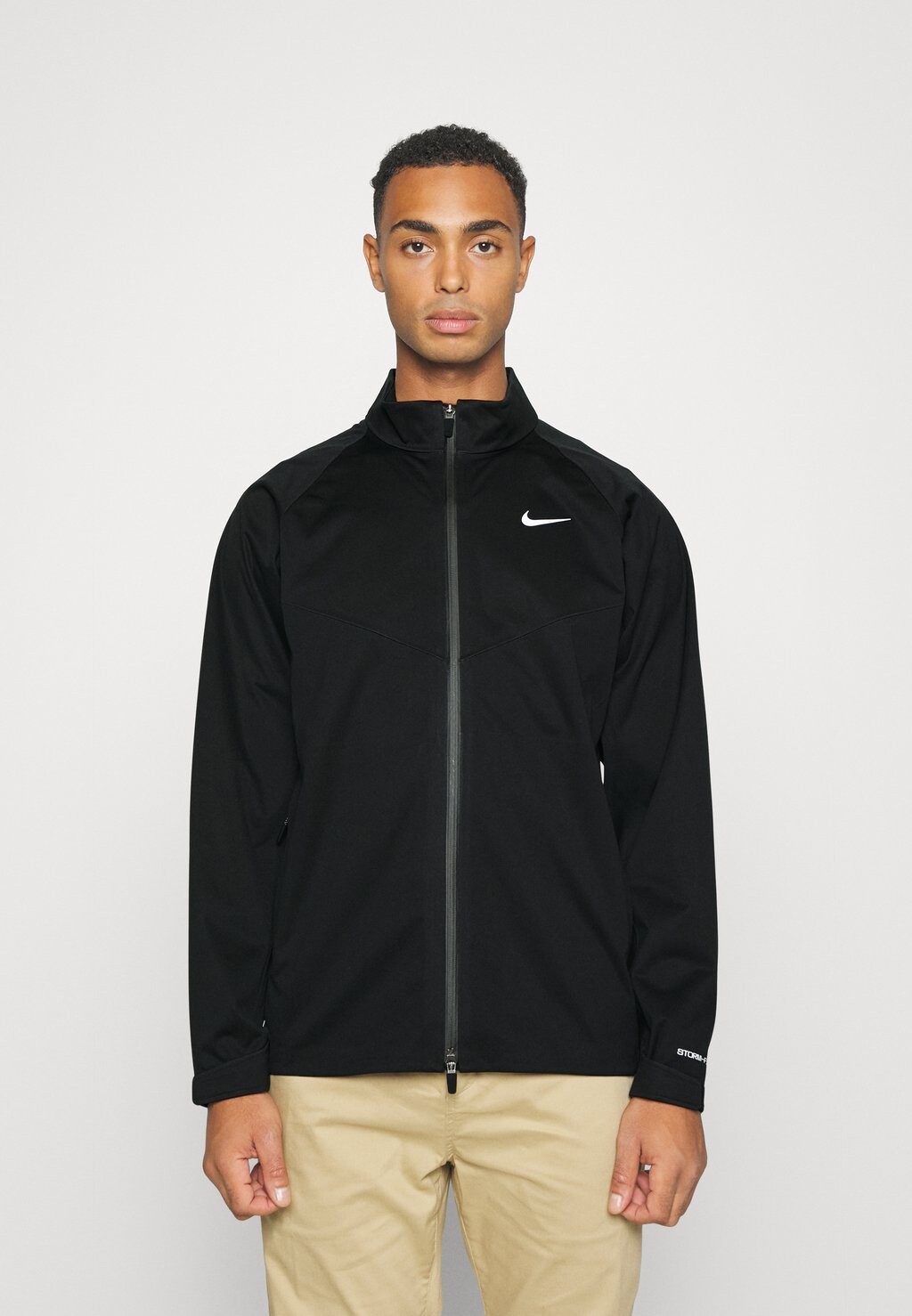 

Дождевик Nike