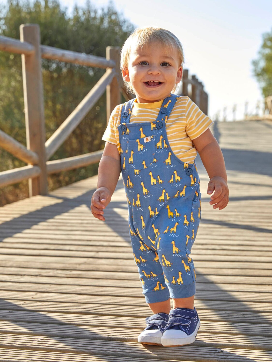 

Комбинезон и верхний комплект с принтом жирафа JoJo Maman Bébé, индиго