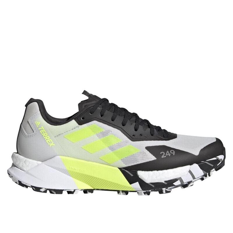 

Горные ботинки Adidas, цвет plateado