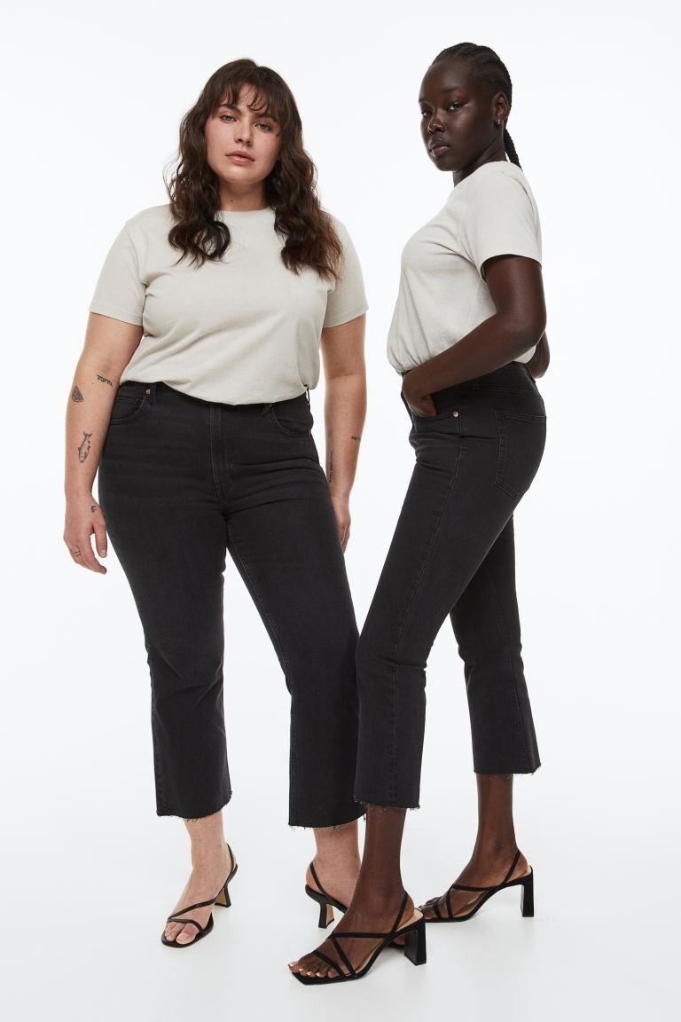 

Расклешенные укороченные джинсы H&M