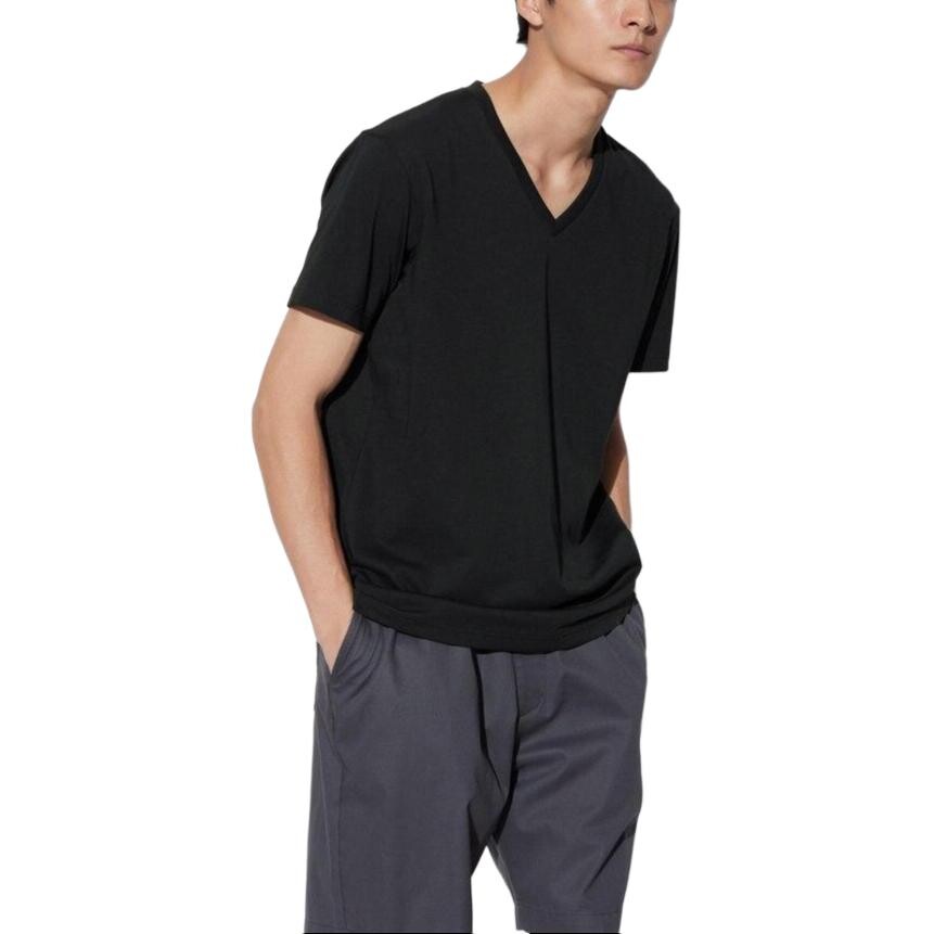 

Футболка унисекс черная Uniqlo, черный