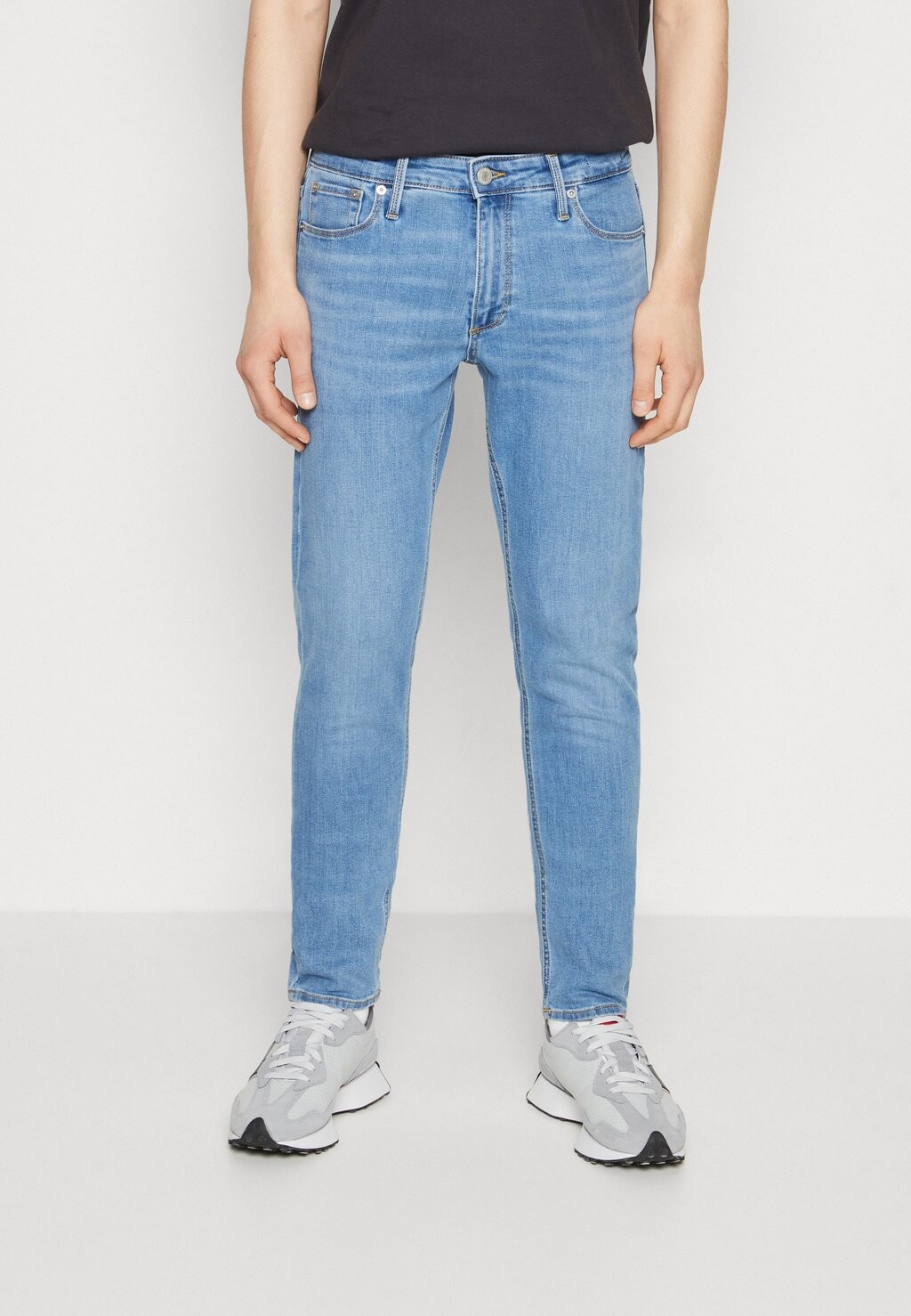 

Джинсы Slim fit Jack & Jones