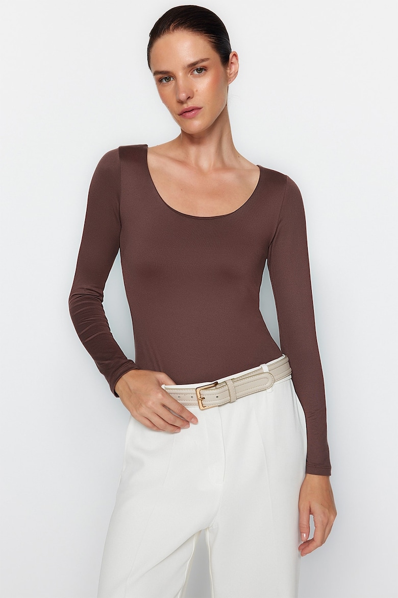 цена Облегающая блузка с овальным вырезом Trendyol, коричневый