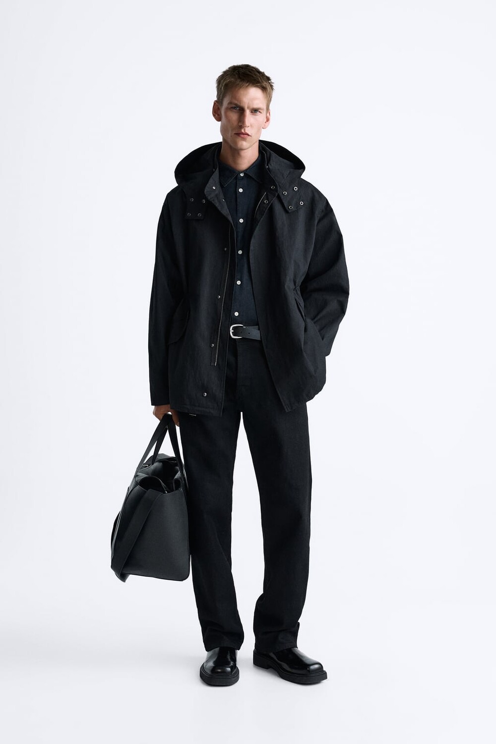 

Куртка оверсайз с капюшоном ZARA, черный