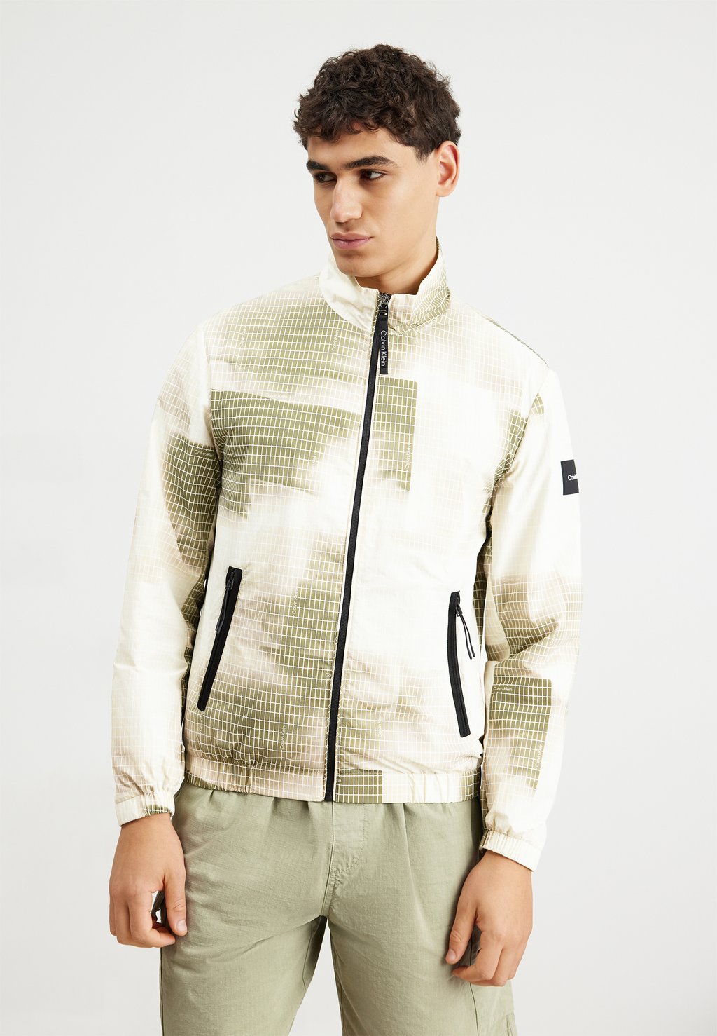 

Легкая куртка Diffused Grid Blouson Calvin Klein, цвет icicle/delta green