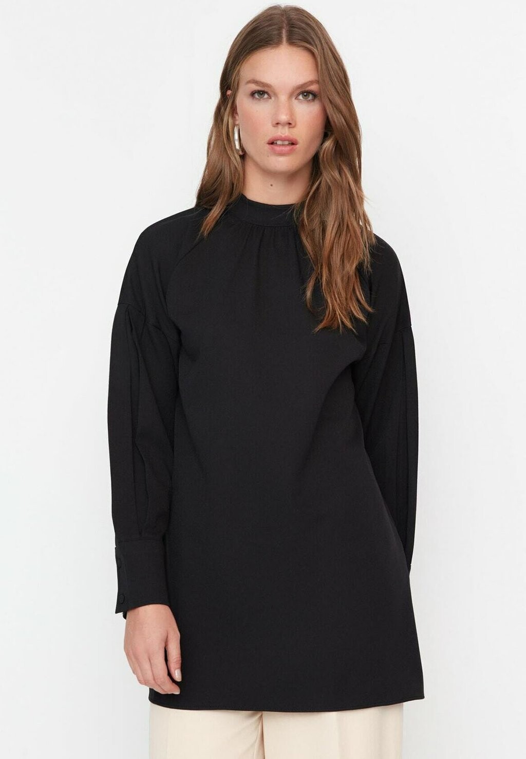 

Туника Trendyol Modest, черный