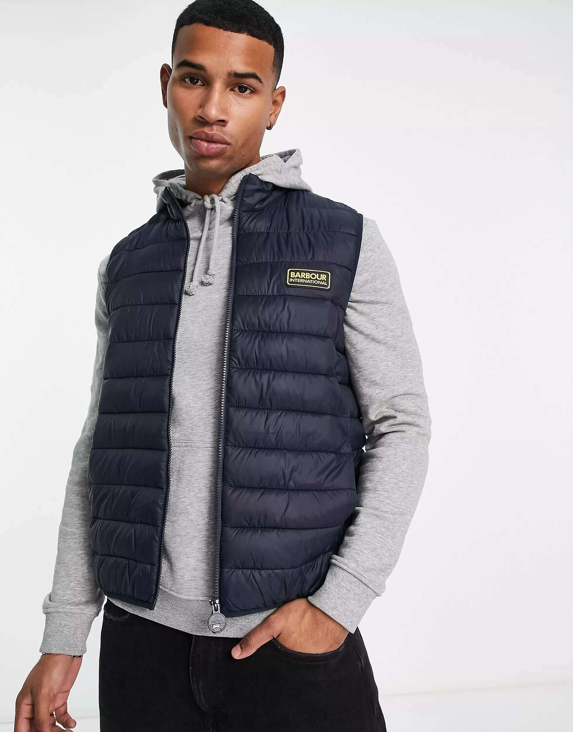 

Темно-синий стеганый жилет Barbour International Racer Reed