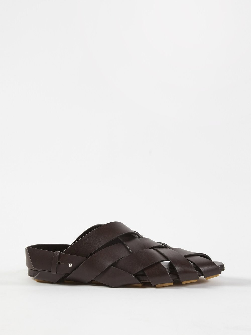 

Кожаные тапочки с плетением интреччато Bottega Veneta, коричневый