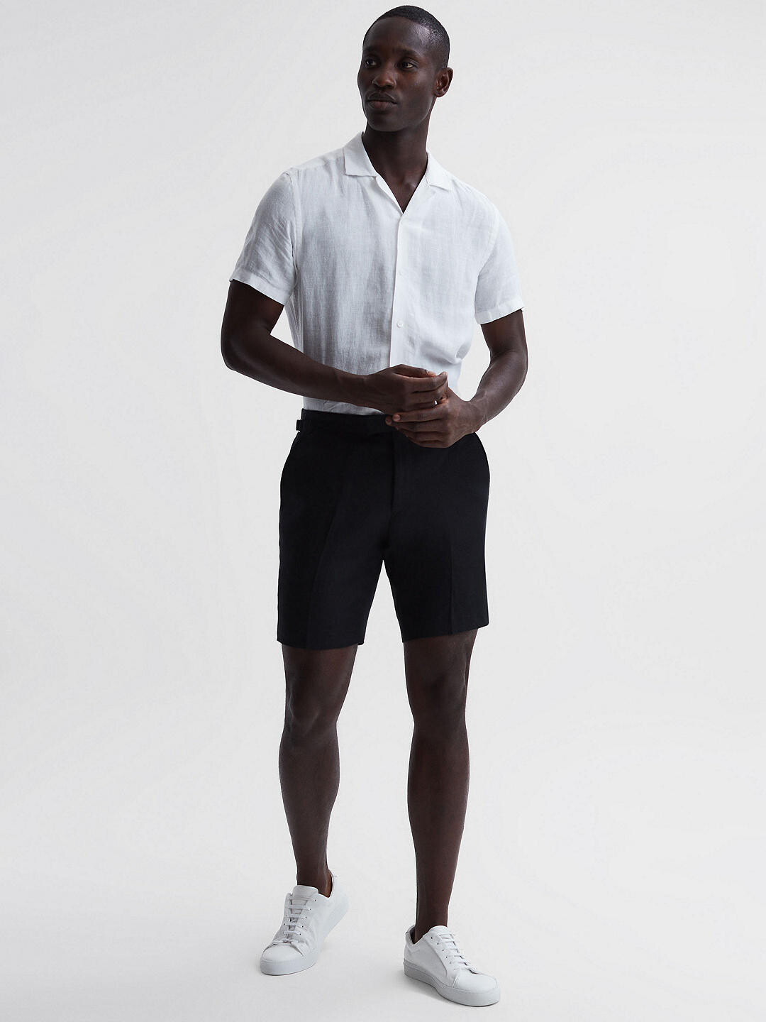 

Льняные строгие шорты Reiss Searcy, черные