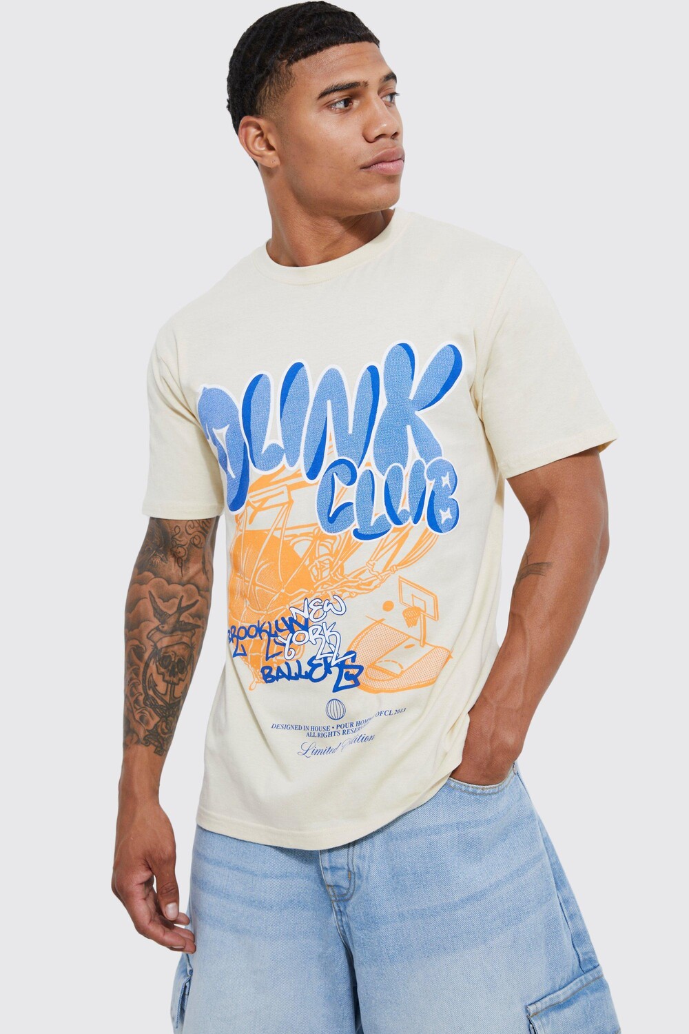 

Футболка с графикой brooklyn dunk club Boohoo, песочный