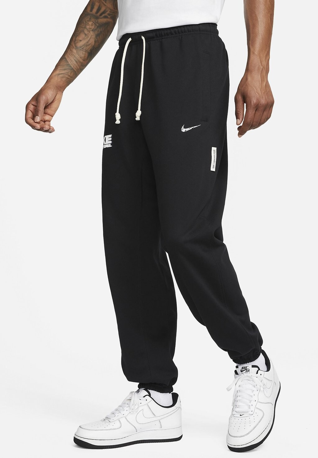 

Спортивные брюки Nike