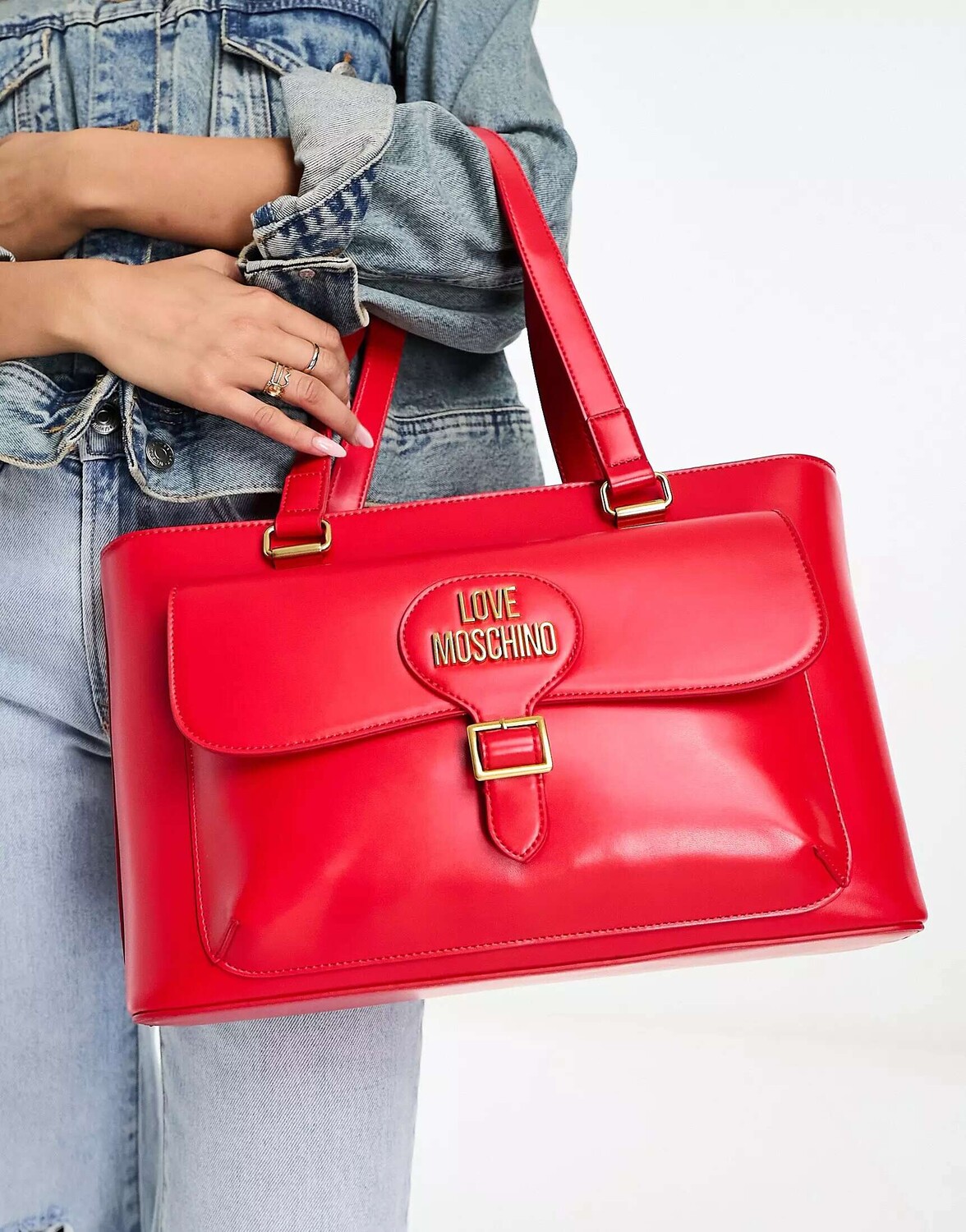 

Красная сумка-тоут с пряжкой Love Moschino