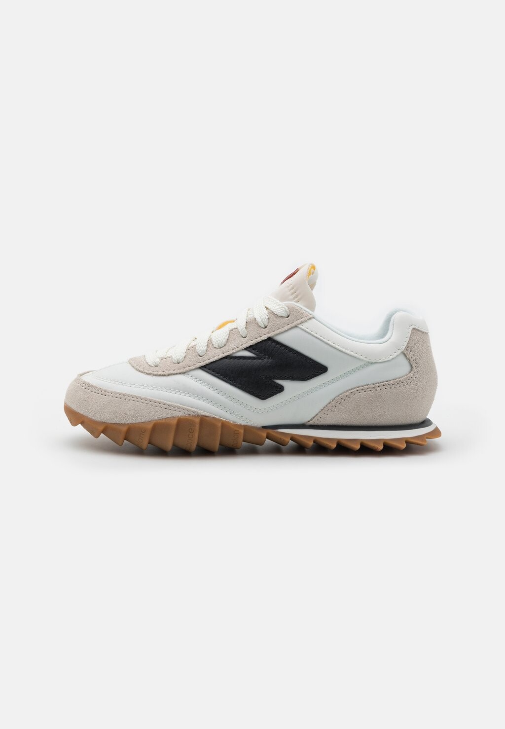 

Кроссовки New Balance