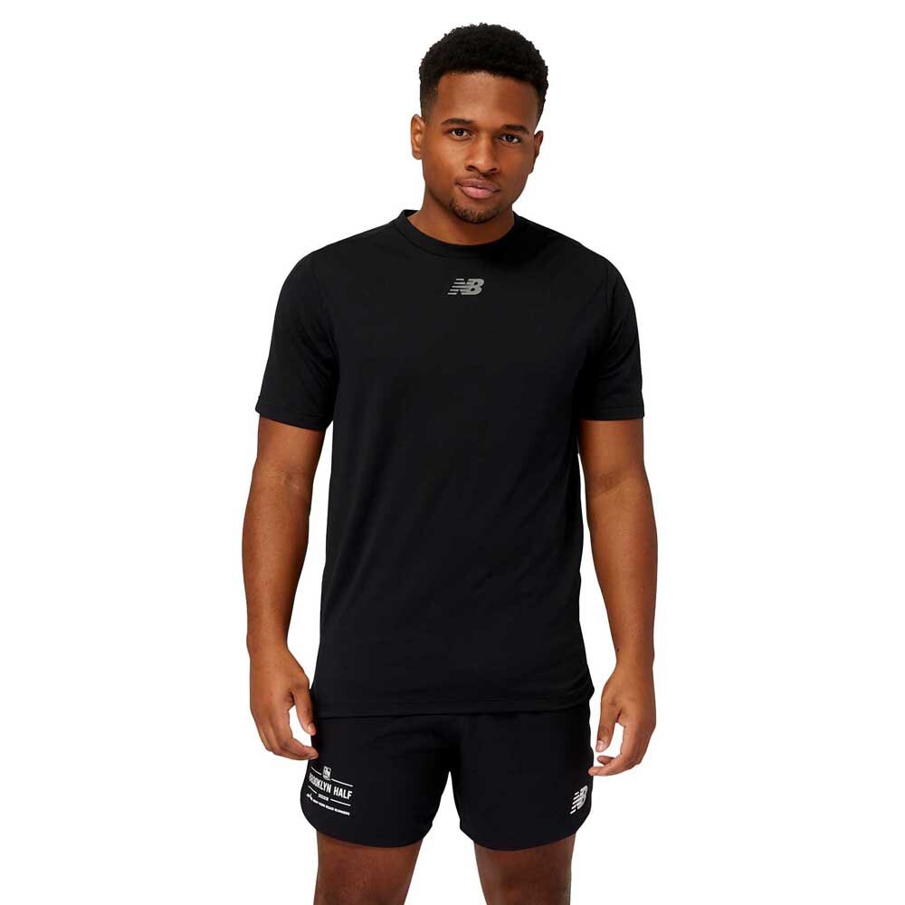 

Футболка New Balance Impact Luminous, черный