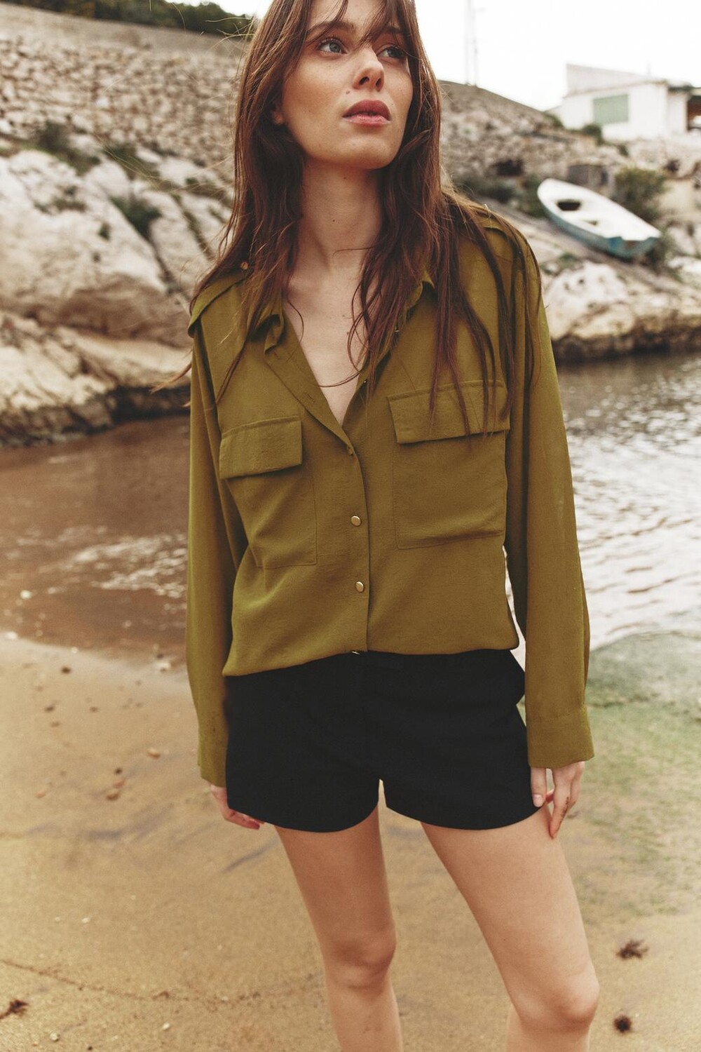 

Рубашка с мятным эффектом ZARA, оливково-зеленый
