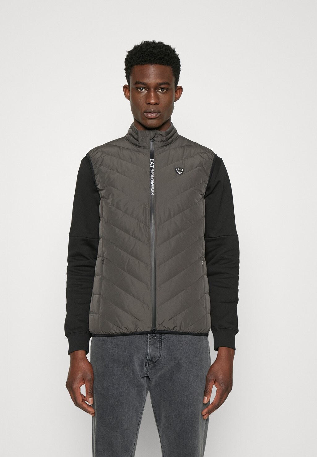 

Жилет Armani Emporio