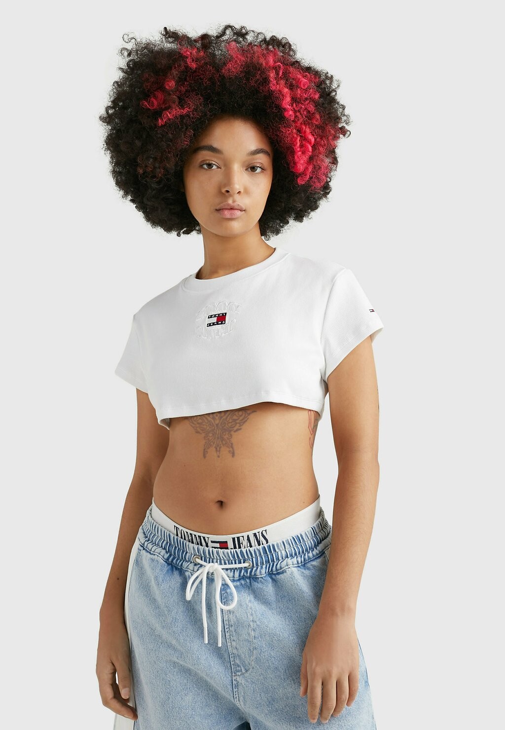 

Футболка с принтом Tommy Jeans, белый
