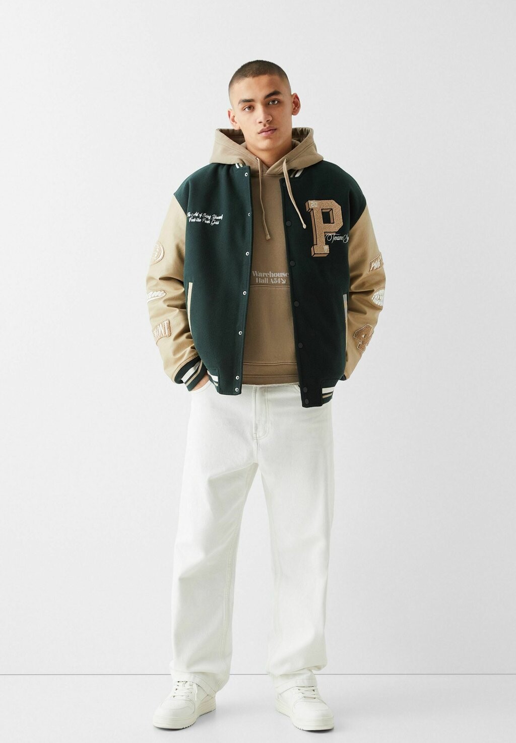 

Куртка из искусственной кожи Effect Sleeves Varsity Bershka, зеленый
