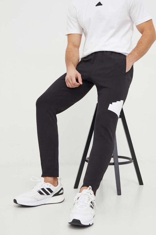 

Спортивные штаны adidas, черный
