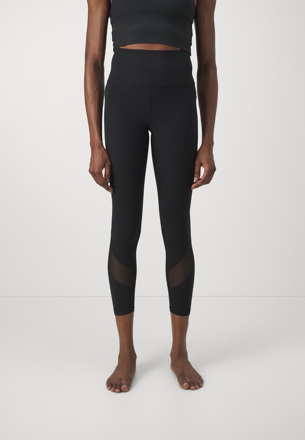 

Леггинсы SALUTATION STASH Athleta, цвет black