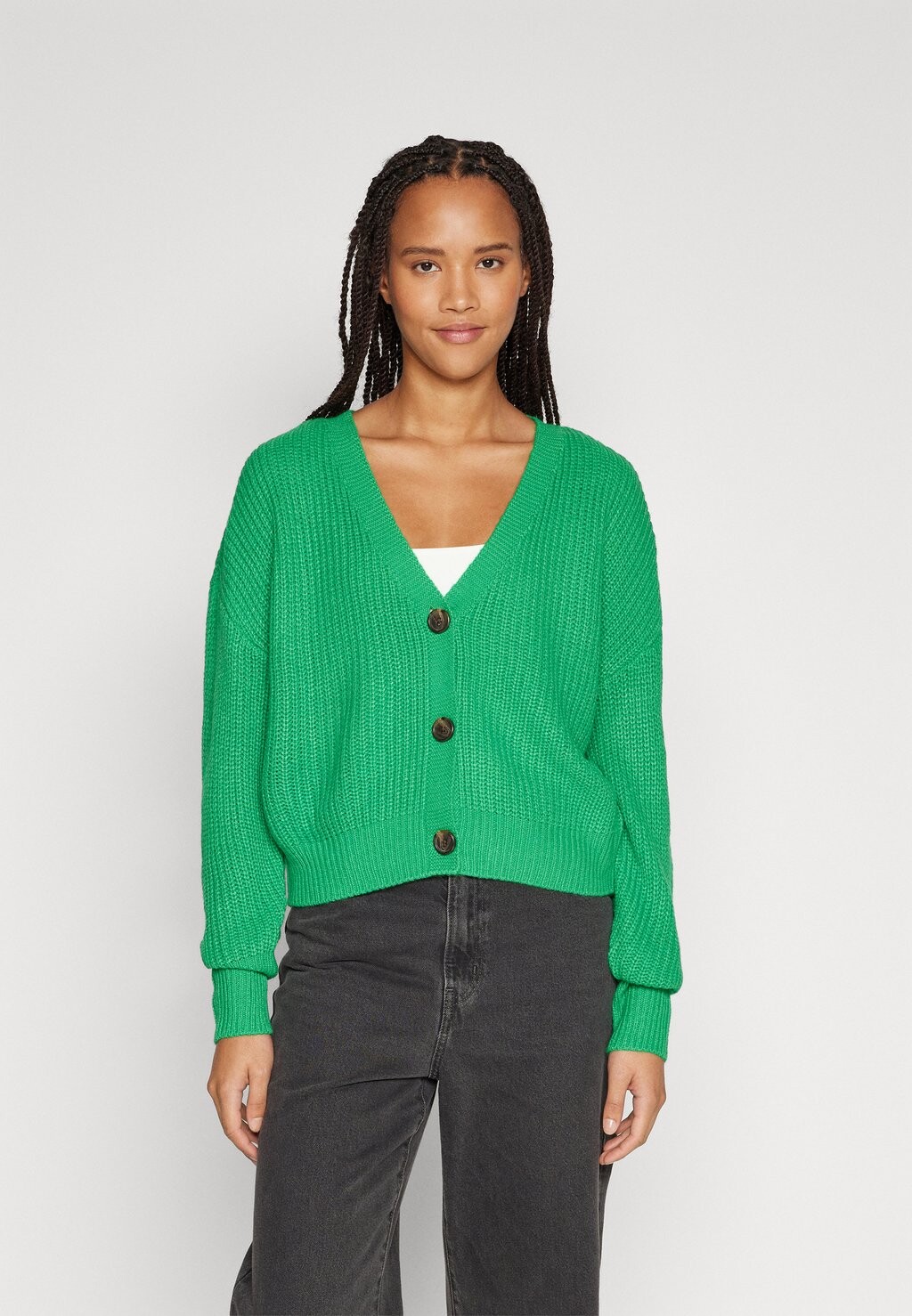 

Куртка Vero Moda МАНЖЕТЫ С V-ОБРАЗНЫМ ВЫРЕЗОМ, цвет bright green