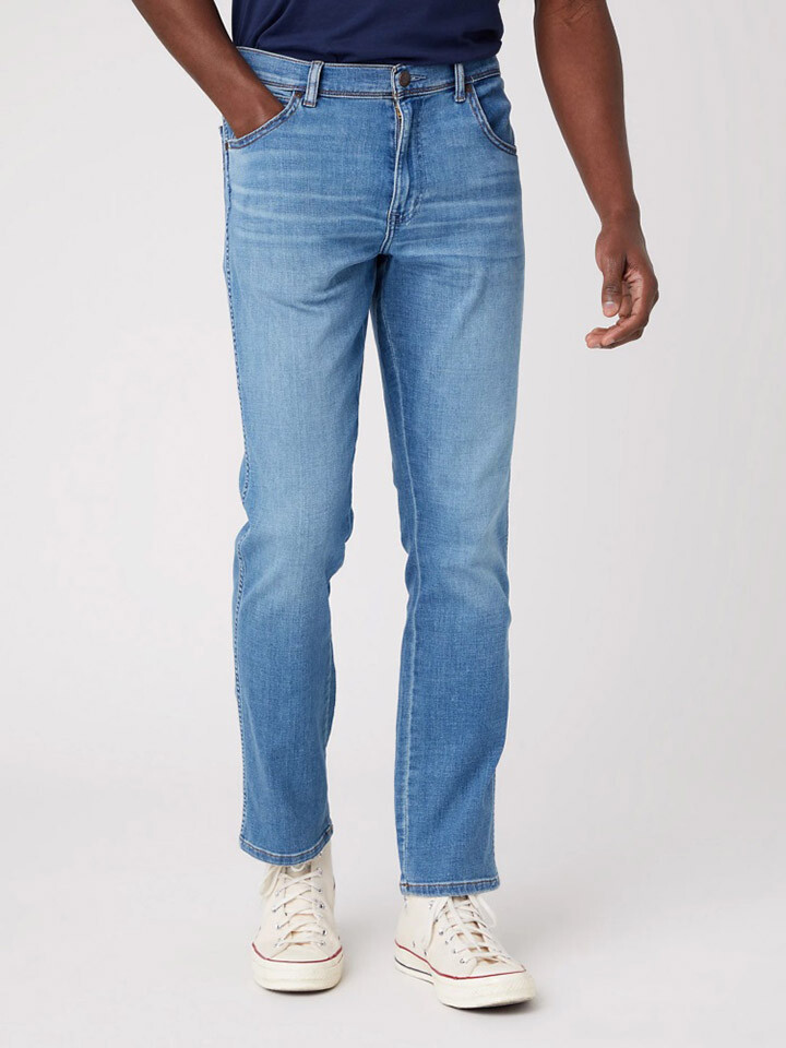 

Джинсы Wrangler Texas Slim The Story Slim fit, светло синий