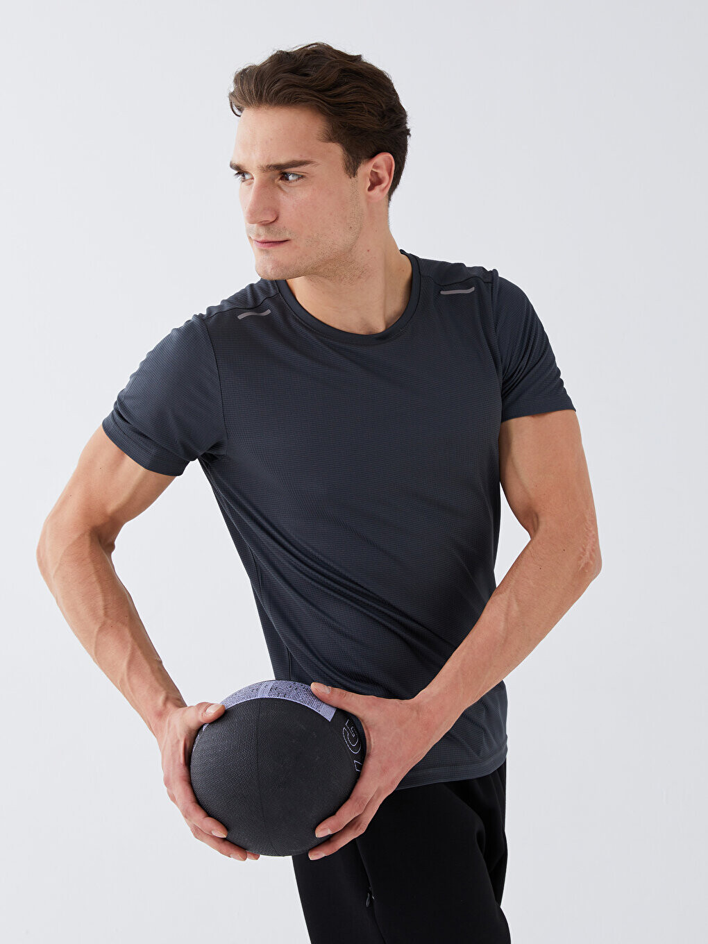 

Мужская спортивная футболка с круглым вырезом и короткими рукавами LCW Active, темно-серый