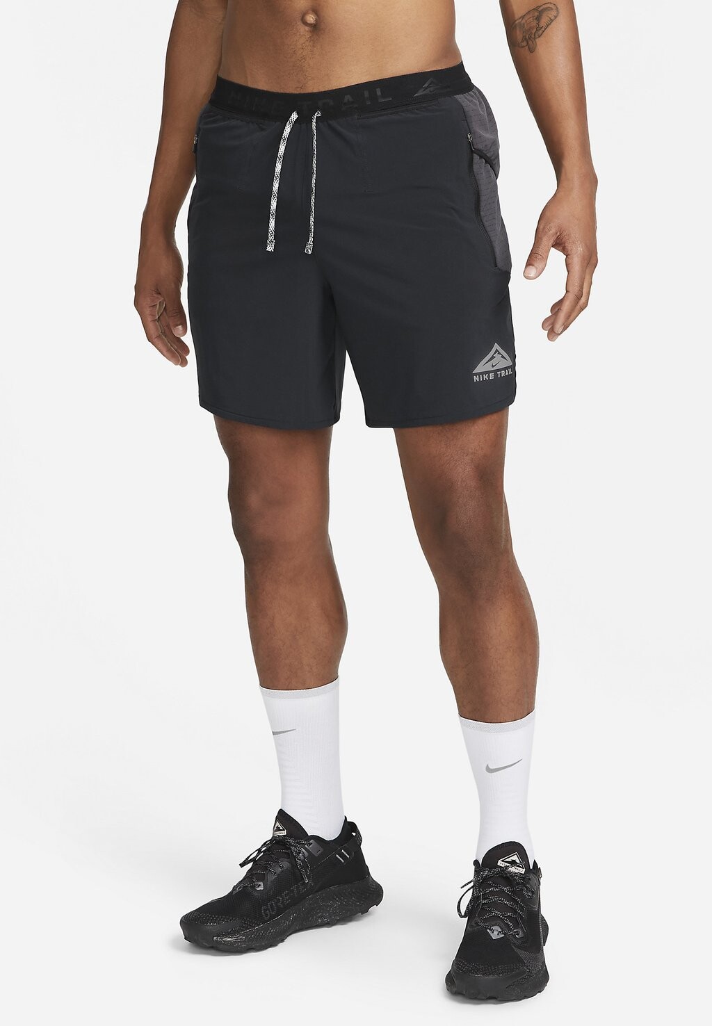 

Спортивные шорты Nike
