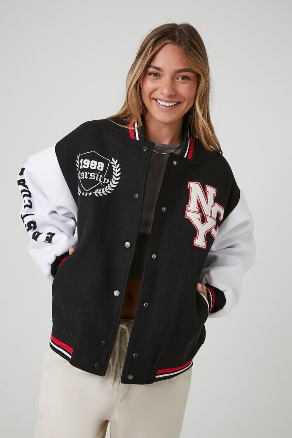 

Бомбер Varsity Letterman Forever 21, черный