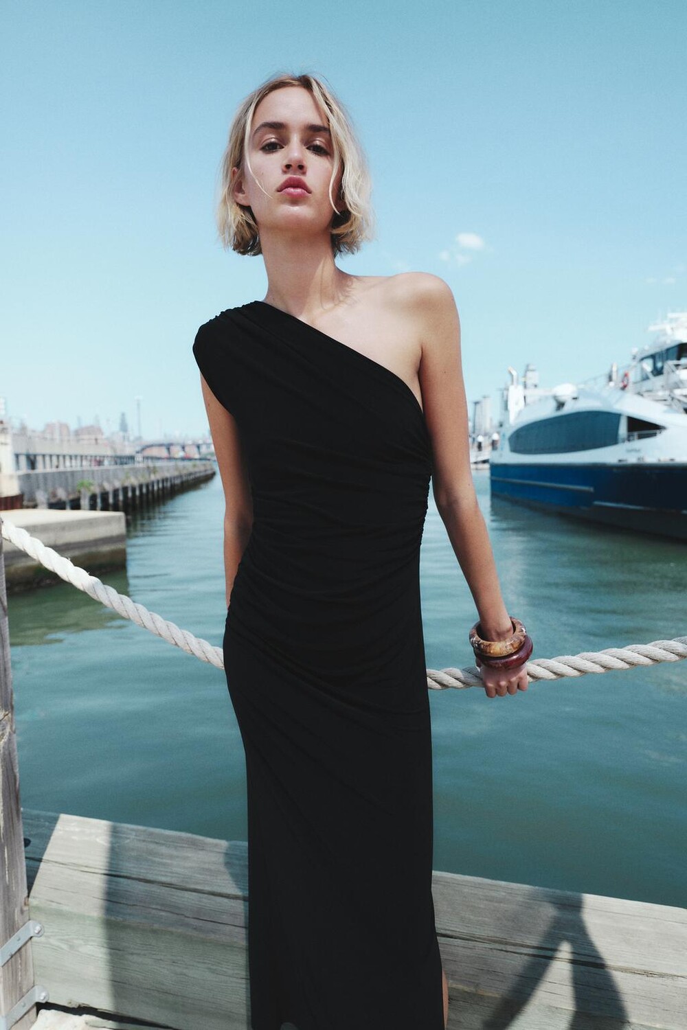 

Асимметричное платье миди ZARA, черный
