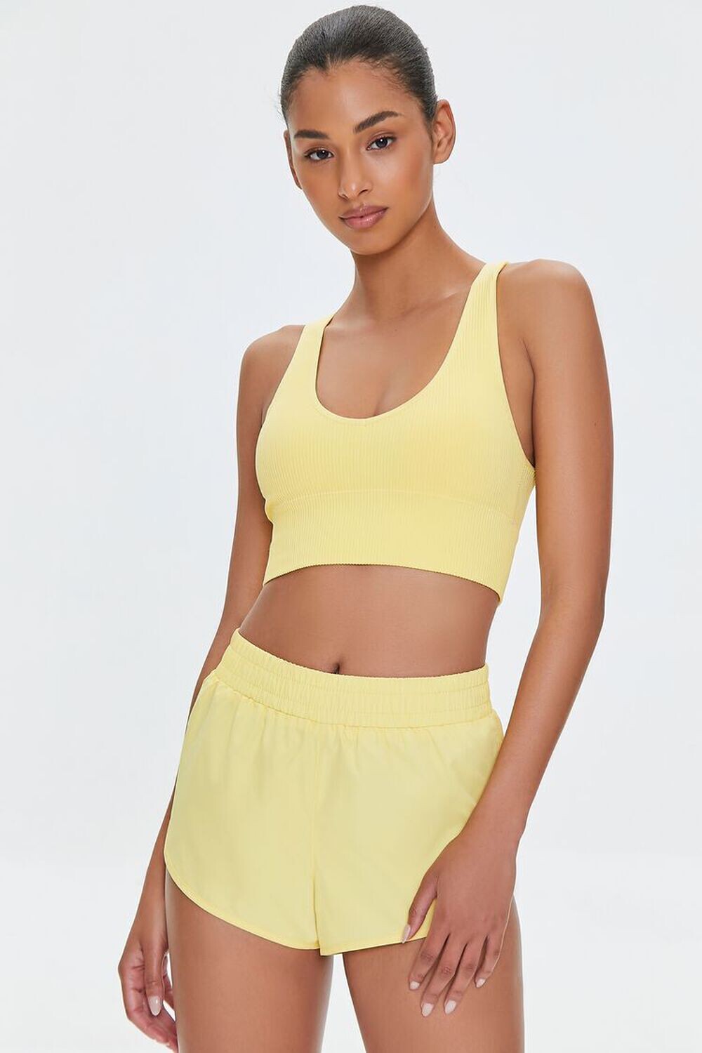 

Активные шорты-ветровки Forever 21
