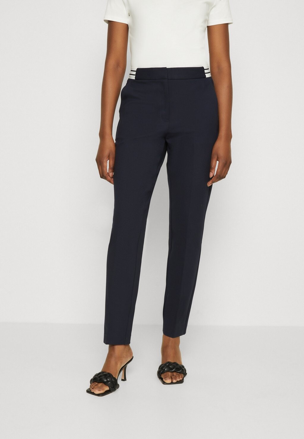 

Брюки Tommy Hilfiger