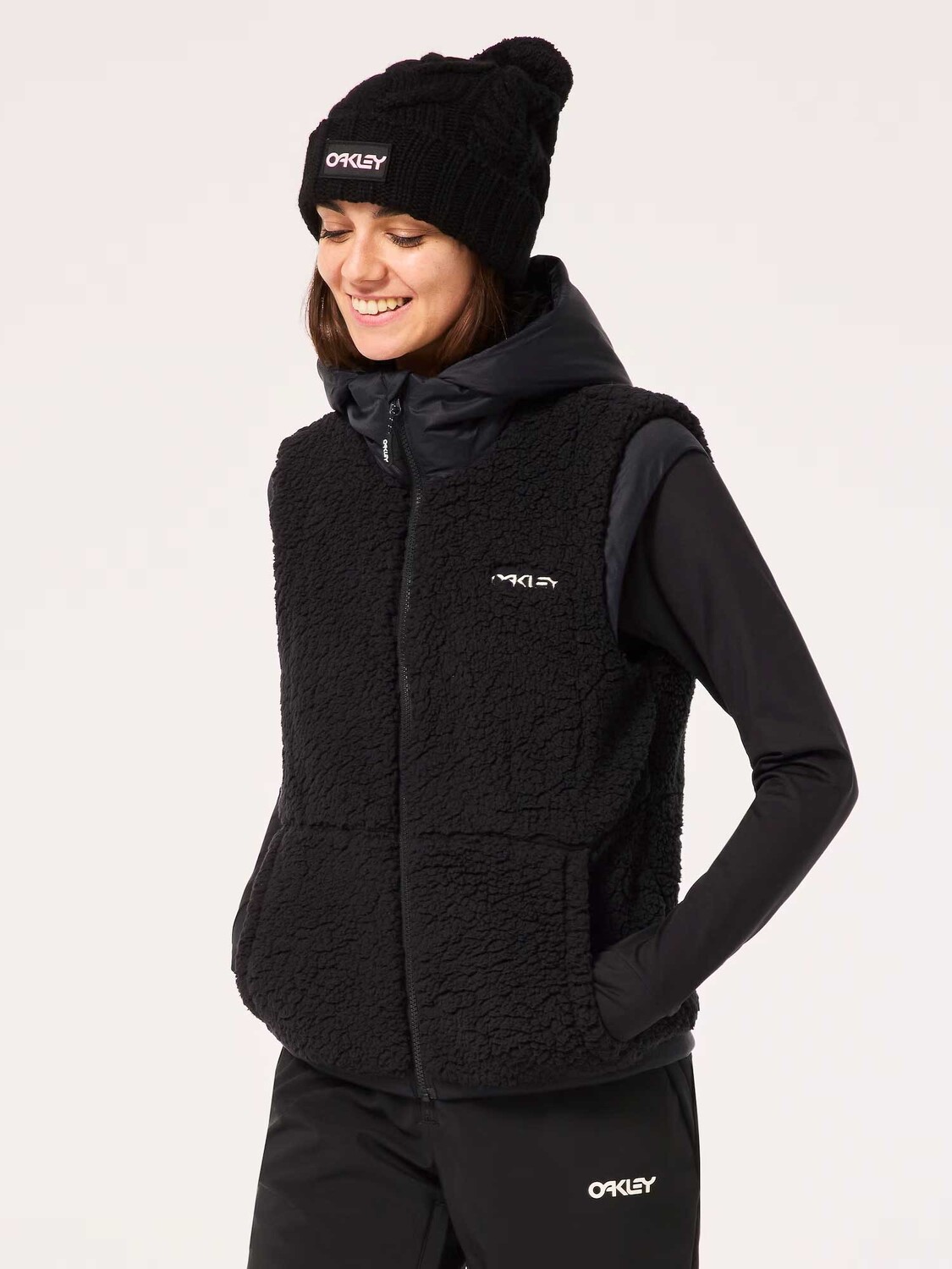 

Утепленный жилет Oakley TNP SHERPA RC, черный