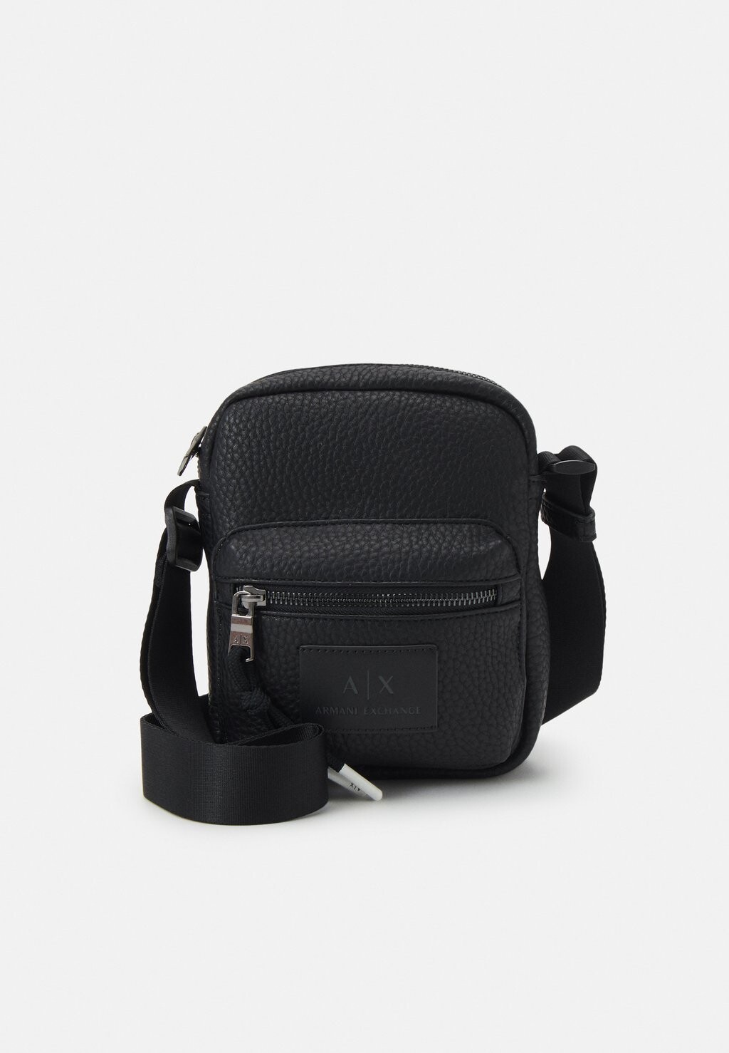 

Сумка через плечо Armani Exchange, черный