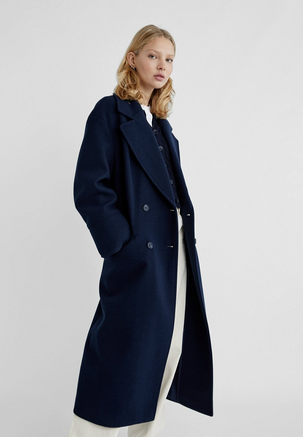 

Пальто классическое Soft-Touch Stradivarius, цвет dark blue