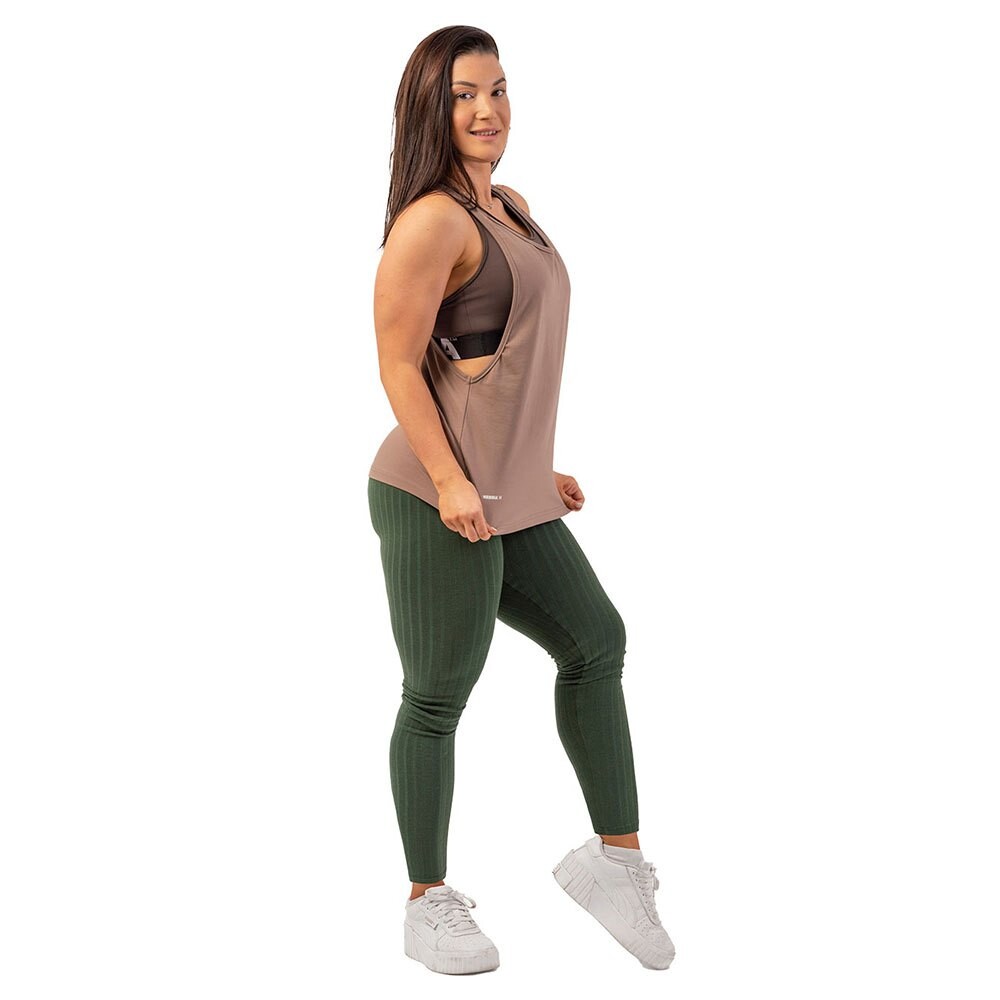 

Спортивный топ Nebbia Sleeveless Loose Cross Back Feeling Good 419, коричневый