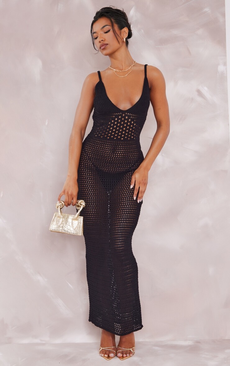 

PrettyLittleThing Черное платье макси с бретелями и вставками крючком