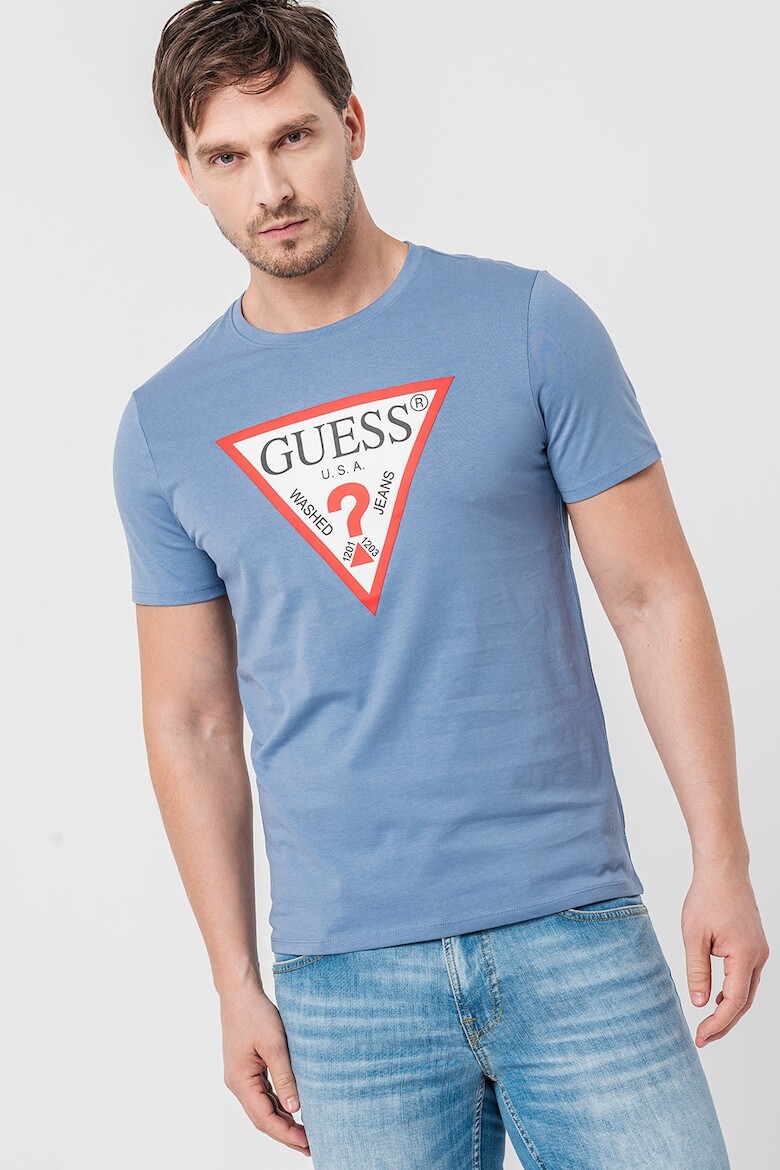 

Футболка с овальным вырезом и логотипом Guess, красный