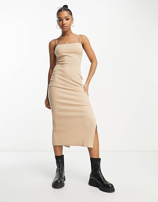 

Песочное платье миди с разрезами и бретелями Miss Selfridge, Бежевый