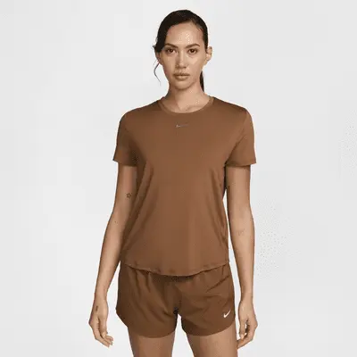 

Футболка Nike One Classic, цвет Light British Tan/Black