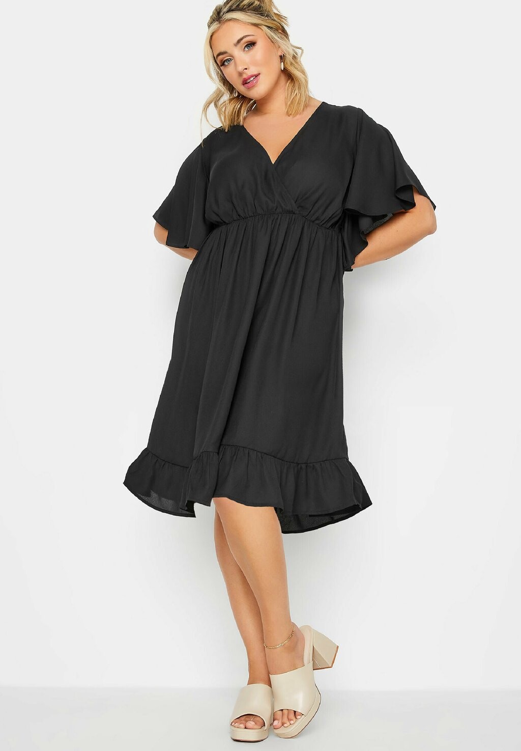 

Летнее платье Yours Clothing, черный