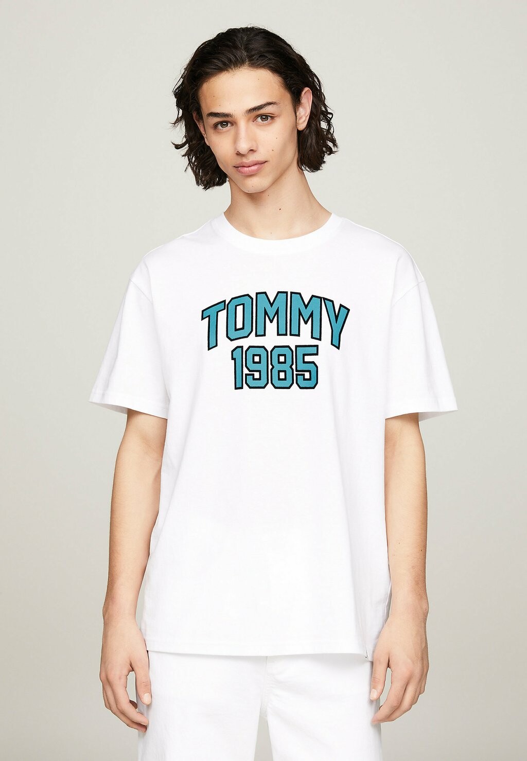 

Футболка с принтом Tommy Jeans, белый