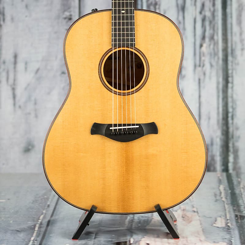 

Акустическая гитара Taylor Builder's Edition 517e Acoustic/Electric, Natural