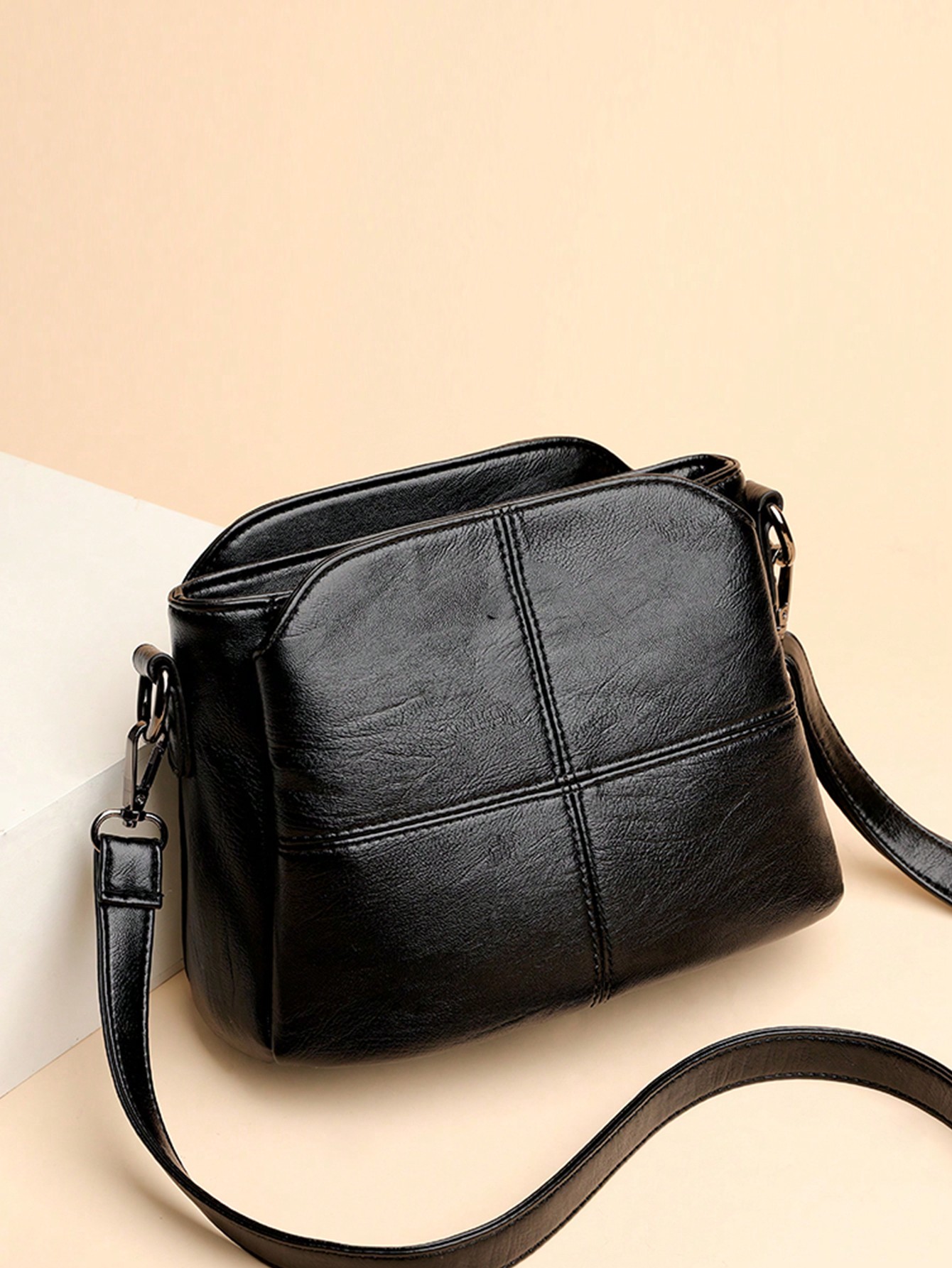 1 шт. однотонная сумка-ведро в простом стиле, черный