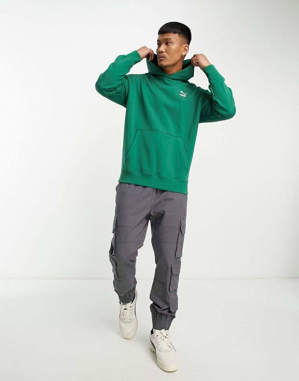 

Зеленая худи с логотипом Puma classics, Зеленый