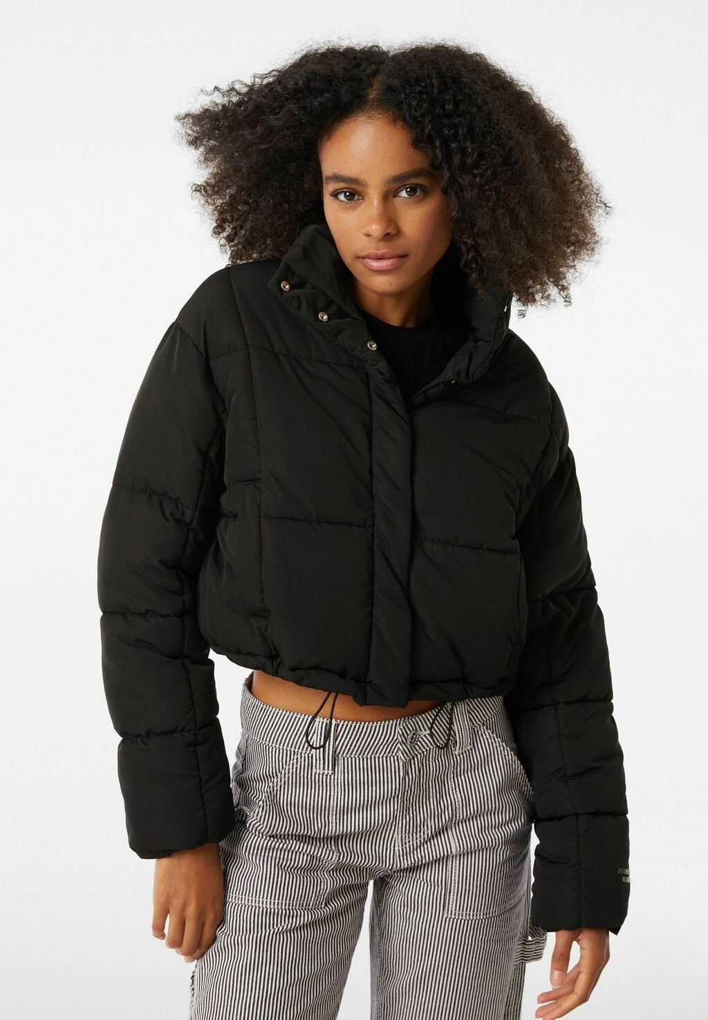 

Зимняя куртка Bershka
