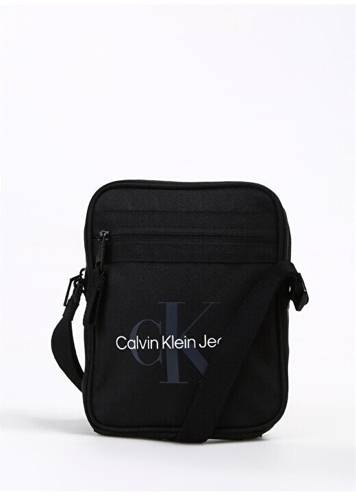 

Черная мужская сумка-мессенджер размером 18x21x4 см SPORT ESSENTIALS REPORTER18 M Calvin Klein, черный