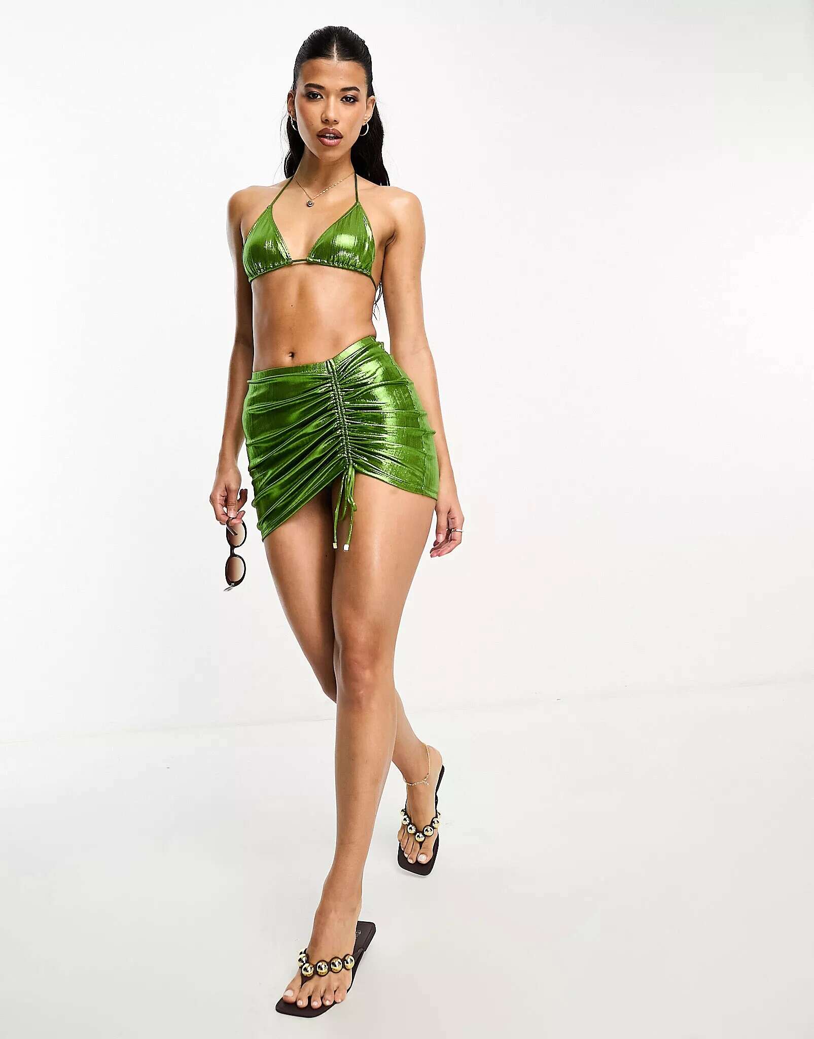 Зеленая металлическая юбка-мини со сборками South Beach цена и фото