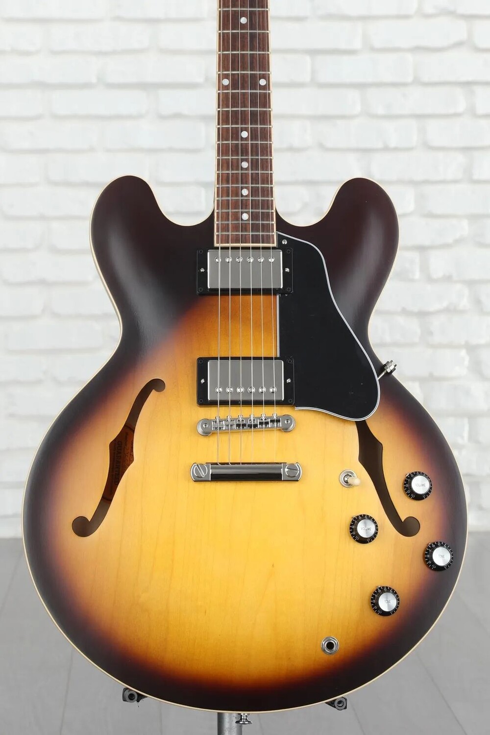 

Gibson ES-335 Satin - Сатиновый винтажный взрыв