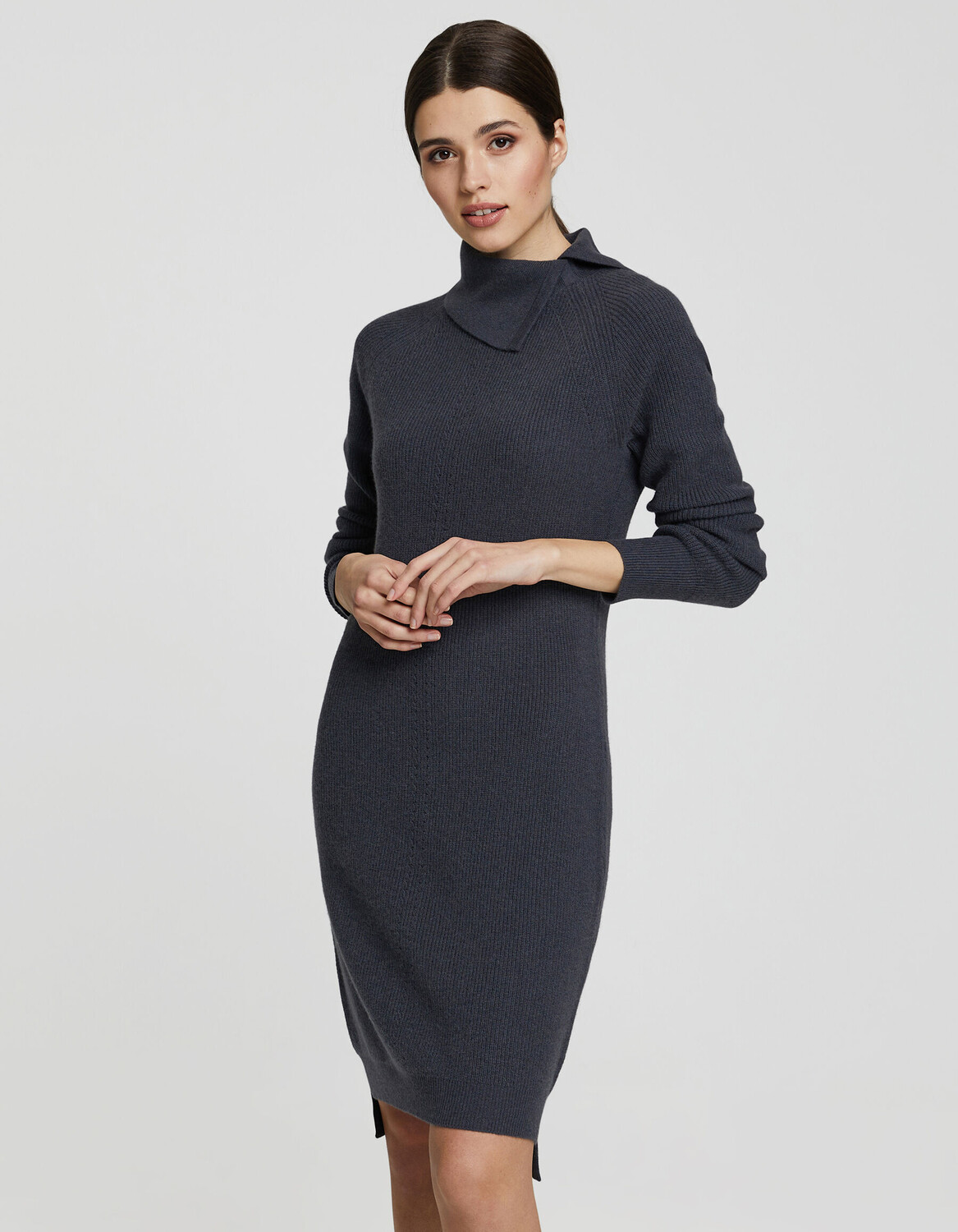 

Платье Marc and Andre ELEGANT CONTUR, серый